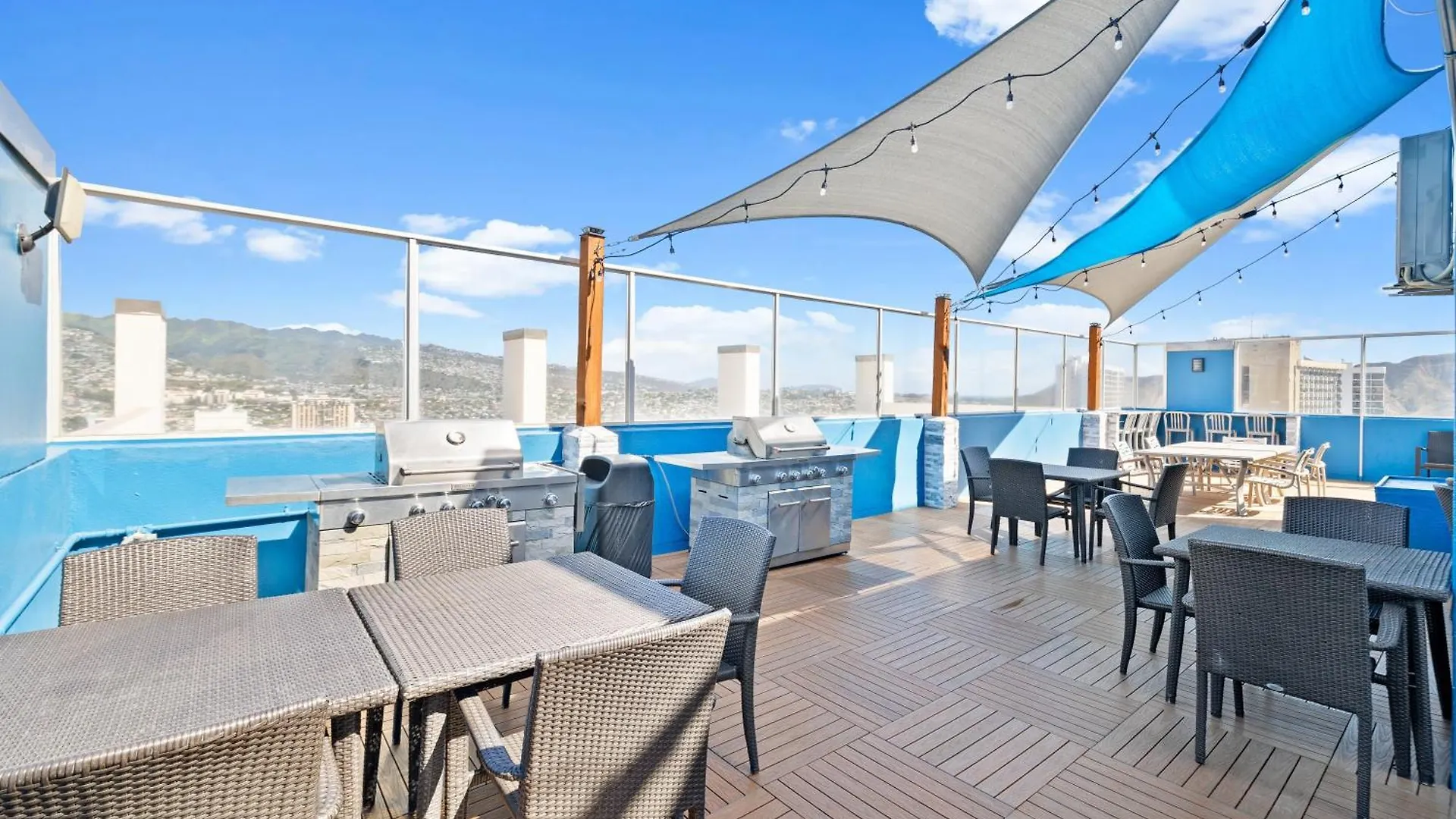 Pacific Monarch 1Br With Great Ocean Views And Rooftop Pool! Гонолулу